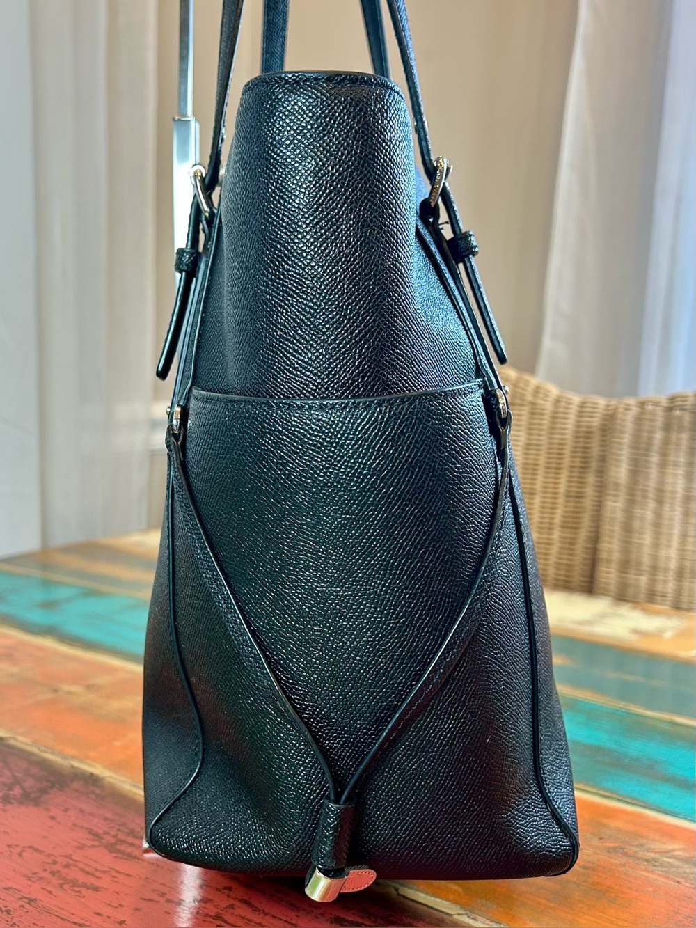 Michael Kors Voyager Large Saffiano Leather Tote Bag Black Discontinued EUC - Picture 5 of 16